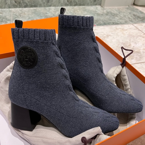 Hermes Shoes - Authentic Brandnew Hermes Volver 60 boots size 37